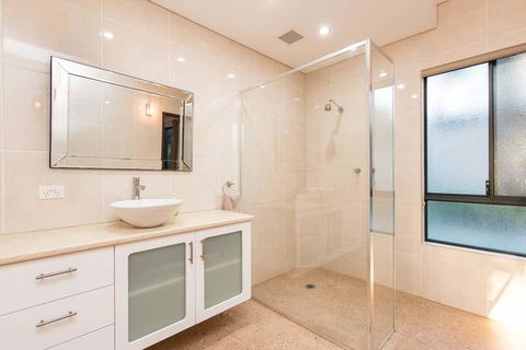 Minyirr Retreat - Surfers Paradise Gold Coast 16