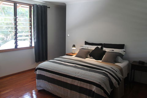 Beach House On Fox - Surfers Paradise Gold Coast 3