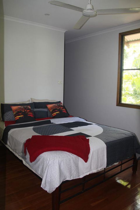 Beach House On Fox - Surfers Paradise Gold Coast 6