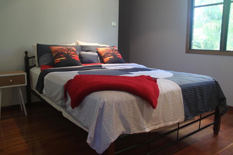 Beach House On Fox - Surfers Paradise Gold Coast 7