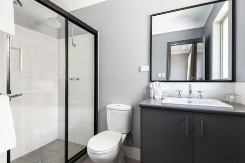 Quest Yelverton Kalgoorlie - Surfers Paradise Gold Coast 26