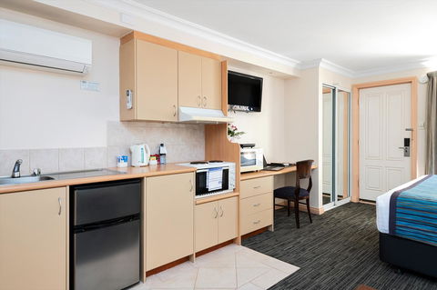 Quest Yelverton Kalgoorlie - Surfers Paradise Gold Coast 17
