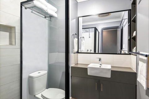 Quest Yelverton Kalgoorlie - Surfers Paradise Gold Coast 29