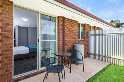 Quest Yelverton Kalgoorlie - Surfers Paradise Gold Coast 25