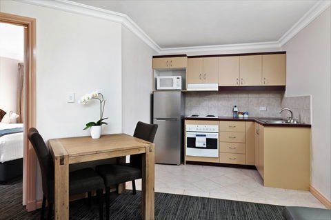 Quest Yelverton Kalgoorlie - Surfers Paradise Gold Coast 2