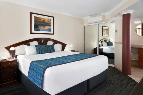 Quest Yelverton Kalgoorlie - Surfers Paradise Gold Coast 12
