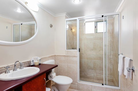 Quest Yelverton Kalgoorlie - Surfers Paradise Gold Coast 10