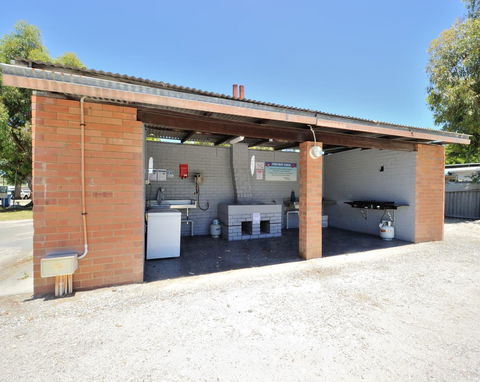 Mandurah Coastal Holiday Park - Surfers Paradise Gold Coast 37