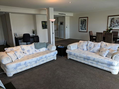 Riverside Retreat - Surfers Paradise Gold Coast 14
