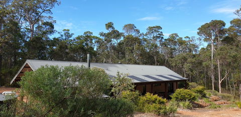 Jarrah Grove Forest Retreat - Surfers Paradise Gold Coast 18