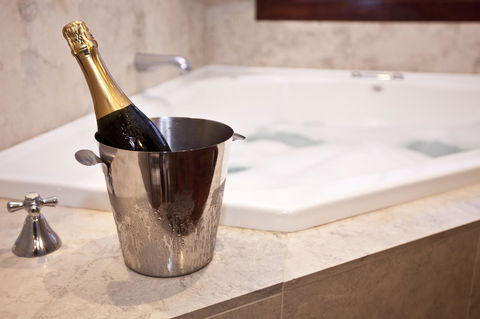 Caves House Hotel & Apartments Yallingup - Surfers Paradise Gold Coast 1