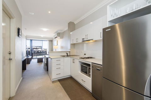 Dolphin Quay Apartments - Surfers Paradise Gold Coast 34