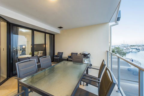 Dolphin Quay Apartments - Surfers Paradise Gold Coast 25