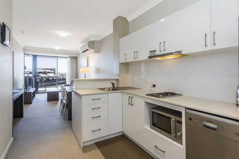 Dolphin Quay Apartments - Surfers Paradise Gold Coast 35