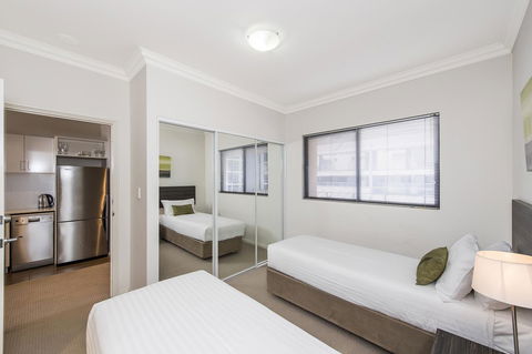 Dolphin Quay Apartments - Surfers Paradise Gold Coast 43