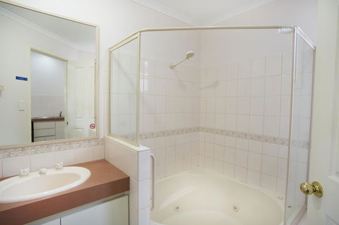 Discovery Parks - Kalgoorlie Goldfields - Surfers Paradise Gold Coast 25