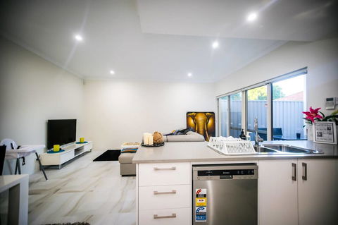 VIP Stays - Villa De Burswood Luxury 3BR Suite W/ King Bed FREE WIFI - Surfers Paradise Gold Coast 7