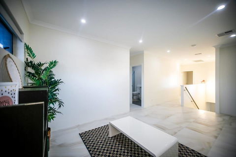 VIP Stays - Villa De Burswood Luxury 3BR Suite W/ King Bed FREE WIFI - Surfers Paradise Gold Coast 22