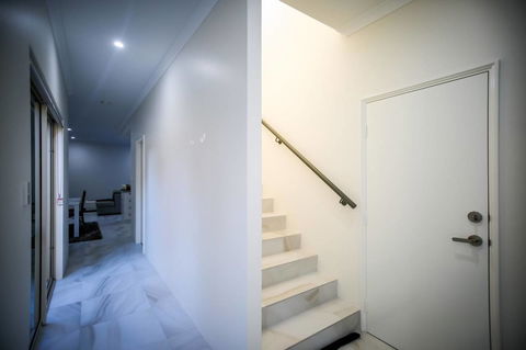 VIP Stays - Villa De Burswood Luxury 3BR Suite W/ King Bed FREE WIFI - Surfers Paradise Gold Coast 25