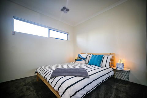 VIP Stays - Villa De Burswood Luxury 3BR Suite W/ King Bed FREE WIFI - Surfers Paradise Gold Coast 20