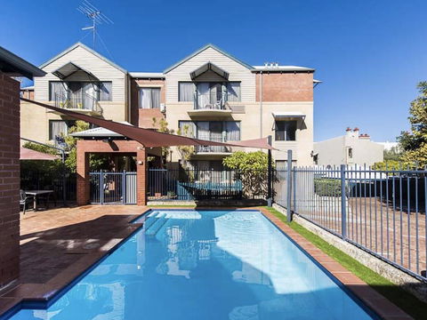 Subiaco Village 18 - Surfers Paradise Gold Coast 21