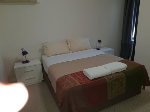 Superb 2 BR East Perth Riverside Apartment Location Comfort And Space 45 - Surfers Paradise Gold Coast 5