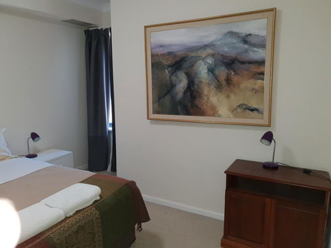 Superb 2 BR East Perth Riverside Apartment Location Comfort And Space 45 - Surfers Paradise Gold Coast 8