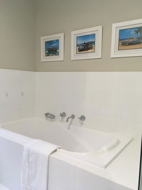 Rowley House - Surfers Paradise Gold Coast 1