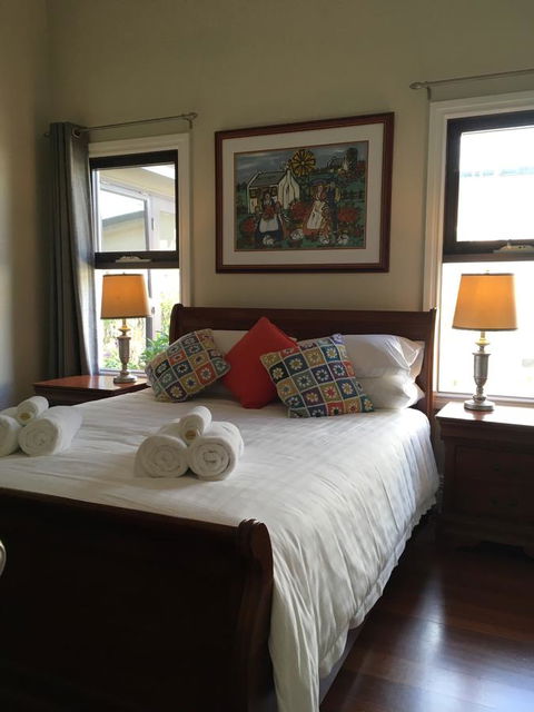 Rowley House - Surfers Paradise Gold Coast 6
