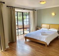 Charming quiet Lodge-2 minutes walk to Shopping Complex - Surfers Paradise Gold Coast