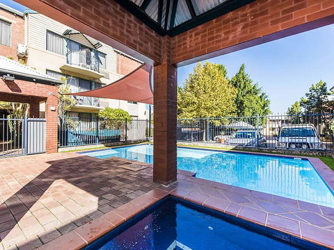 Subiaco Village 28 - Surfers Paradise Gold Coast 18