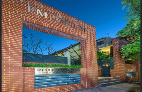 Subiaco Emporium Apartment - Surfers Paradise Gold Coast 5