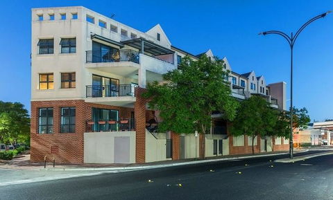 Subiaco Emporium Apartment - Surfers Paradise Gold Coast 3