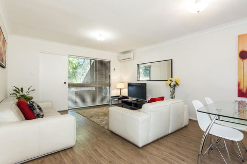 Forrest St - Surfers Paradise Gold Coast 4