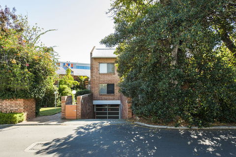 Forrest St - Surfers Paradise Gold Coast 19