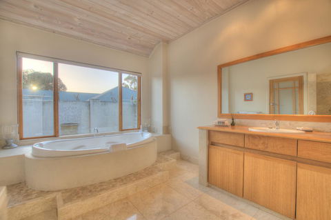 Moana Spa Villas - Prime Yallingup Location - Surfers Paradise Gold Coast 17
