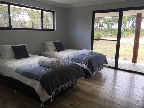 Eagle Bay House - Surfers Paradise Gold Coast 1