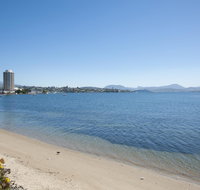 Sandy Bay Waterfront Home - Surfers Paradise Gold Coast