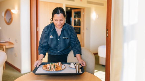 Country Club Tasmania - Surfers Paradise Gold Coast 18