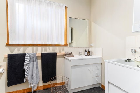 Anabel\'s Of Scottsdale - Surfers Paradise Gold Coast 9