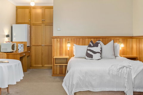 Anabel\'s Of Scottsdale - Surfers Paradise Gold Coast 6