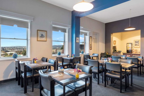 Coach House Launceston - Surfers Paradise Gold Coast 33