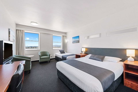 Coach House Launceston - Surfers Paradise Gold Coast 4
