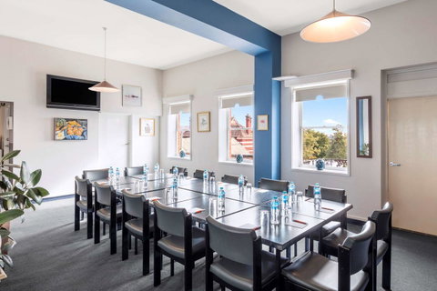 Coach House Launceston - Surfers Paradise Gold Coast 34