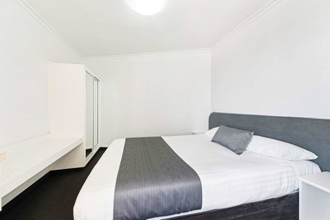 Coach House Launceston - Surfers Paradise Gold Coast 15