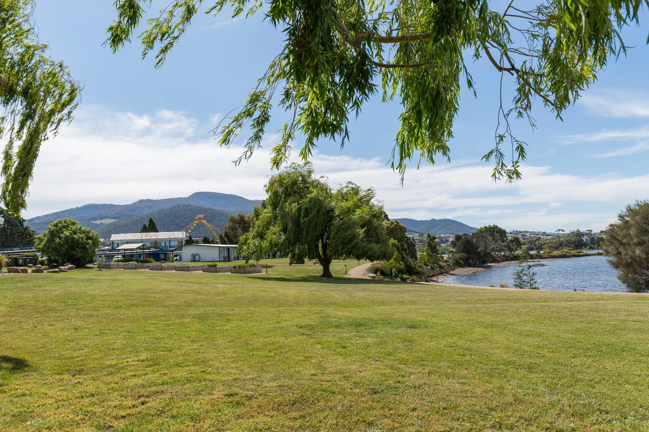 Glenorchy TAS Surfers Paradise Gold Coast