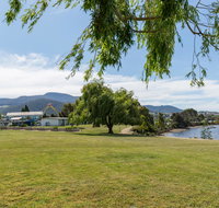 Riverfront Motel  Villas - Surfers Paradise Gold Coast