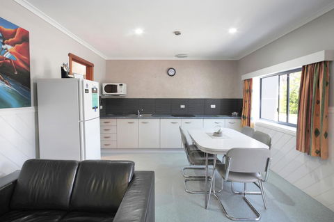 Georges Bay Apartments - Surfers Paradise Gold Coast 38