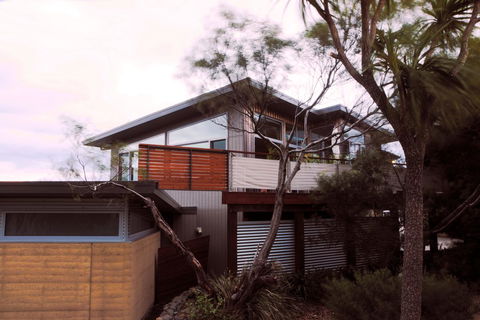 Eagle Peaks At Freycinet - Surfers Paradise Gold Coast 21