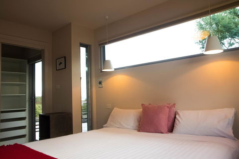 Eagle Peaks At Freycinet - Surfers Paradise Gold Coast 7